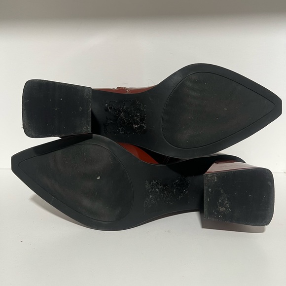 BP women’s size 8 Glossy Red Ankle Boots - Picture 5 of 5